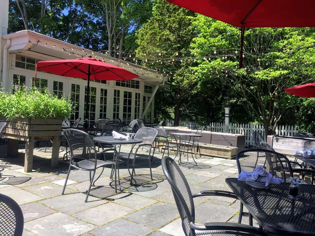 Scarlet Oak Tavern | 1217 Main St, Hingham, MA 02043 | Phone: (781) 749-8200