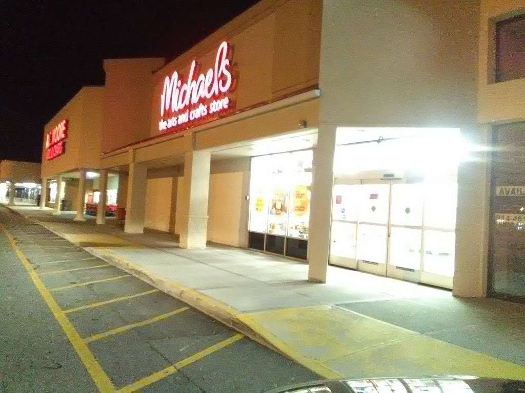 Michaels | 88-5 Dunning Rd, Middletown, NY 10940, USA | Phone: (845) 343-9900