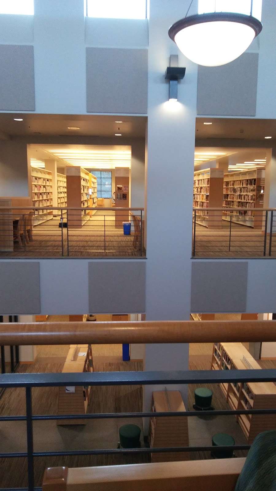 Carlsbad City Library | 1775 Dove Ln, Carlsbad, CA 92011, USA | Phone: (760) 602-2049