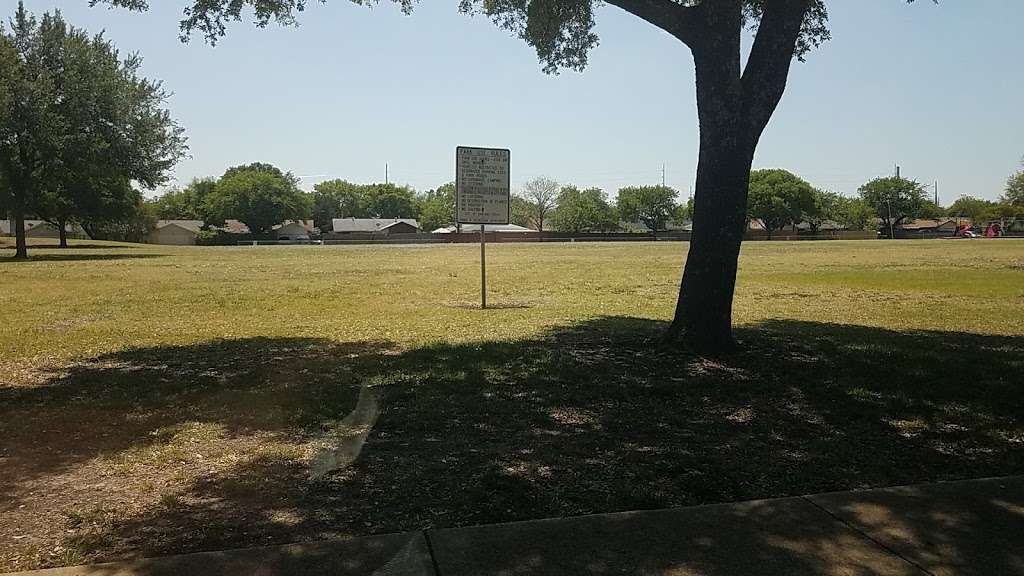 Bisby, Harold R. Park | 3114 Pinewood Dr, Garland, TX 75044, USA | Phone: (972) 205-2750