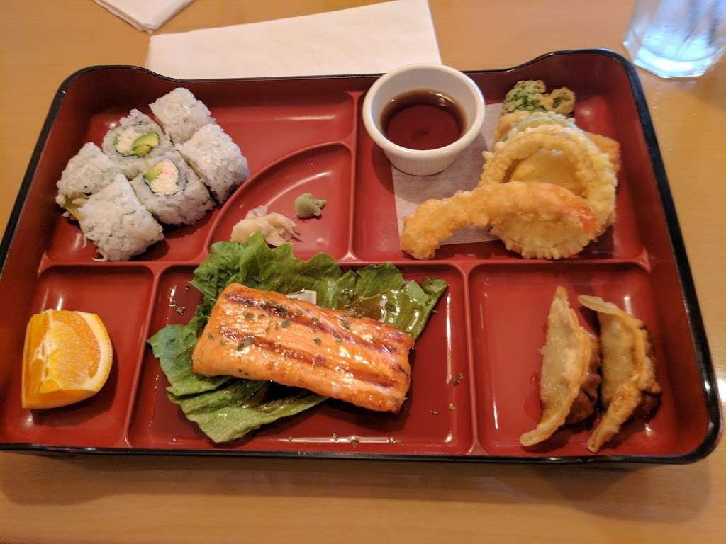 Oishi Japanese Cuisine | 7818 W Irlo Bronson Memorial Hwy, Kissimmee, FL 34747, USA | Phone: (407) 507-0058