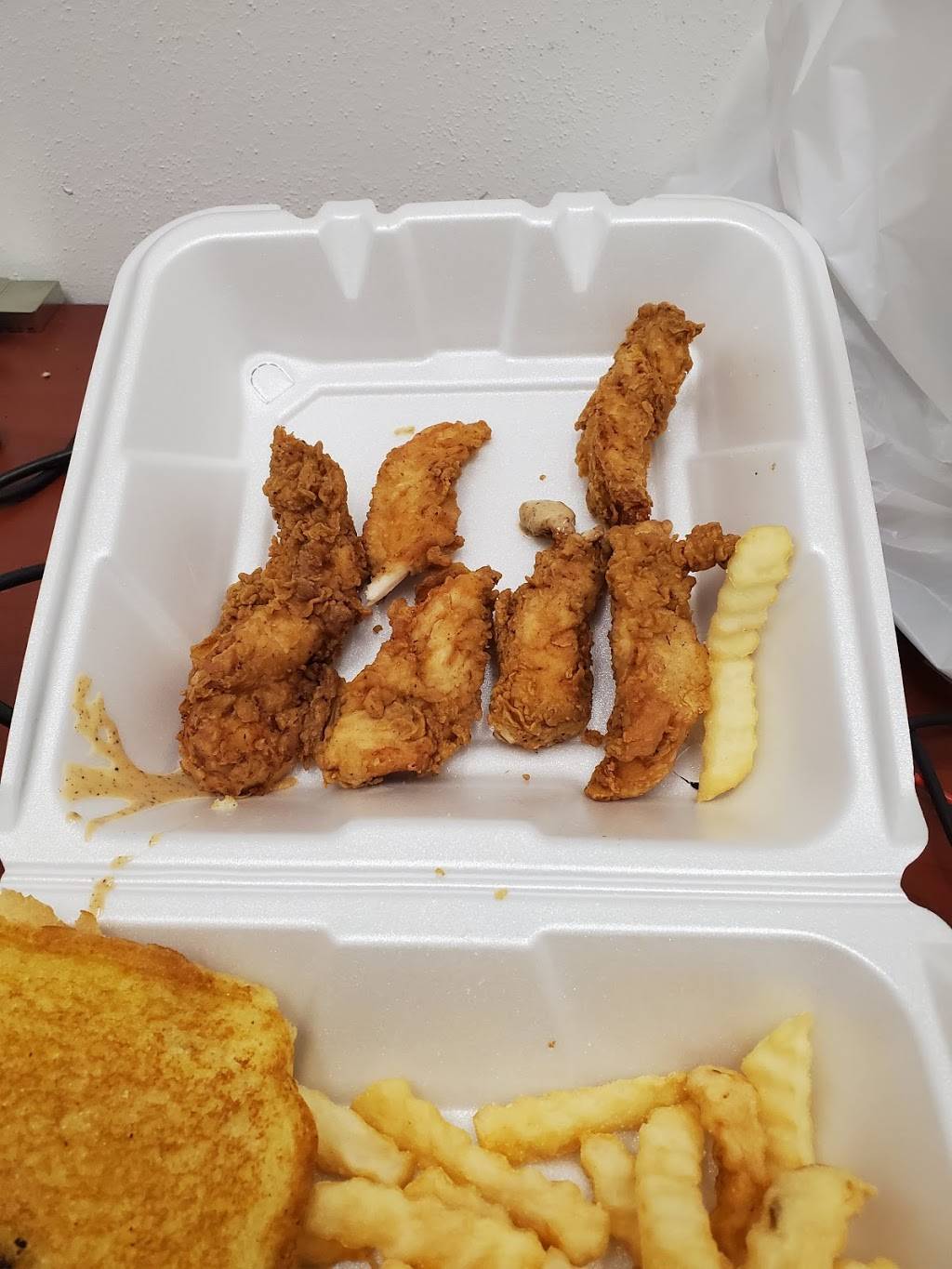 Laynes Chicken Fingers | 102 Central Expy S, Allen, TX 75013, USA | Phone: (972) 908-0594