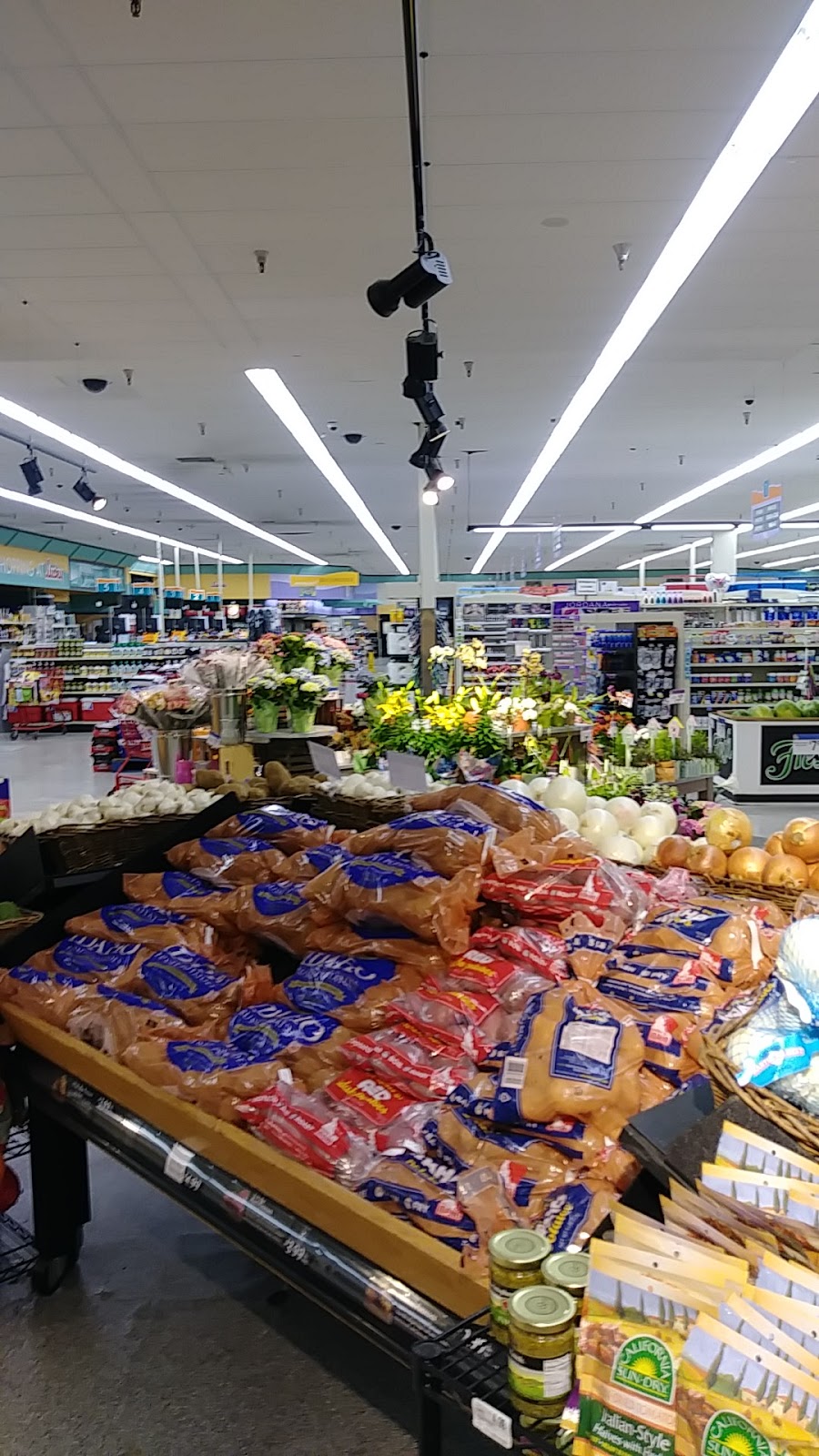 Lucky | 34101 Fremont Blvd, Fremont, CA 94555, USA | Phone: (510) 790-0491