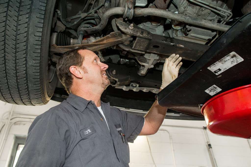 Evans Auto Service | 9520 W 62nd St, Merriam, KS 66203, USA | Phone: (913) 291-2980