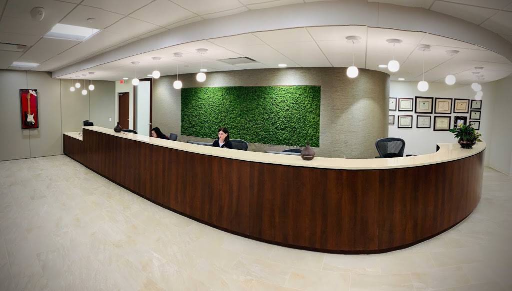 Benjamin Domb, M.D. - Hip Surgeon Chicago | 999 E Touhy Ave Suite 450, Des Plaines, IL 60018, USA | Phone: (833) 872-4477