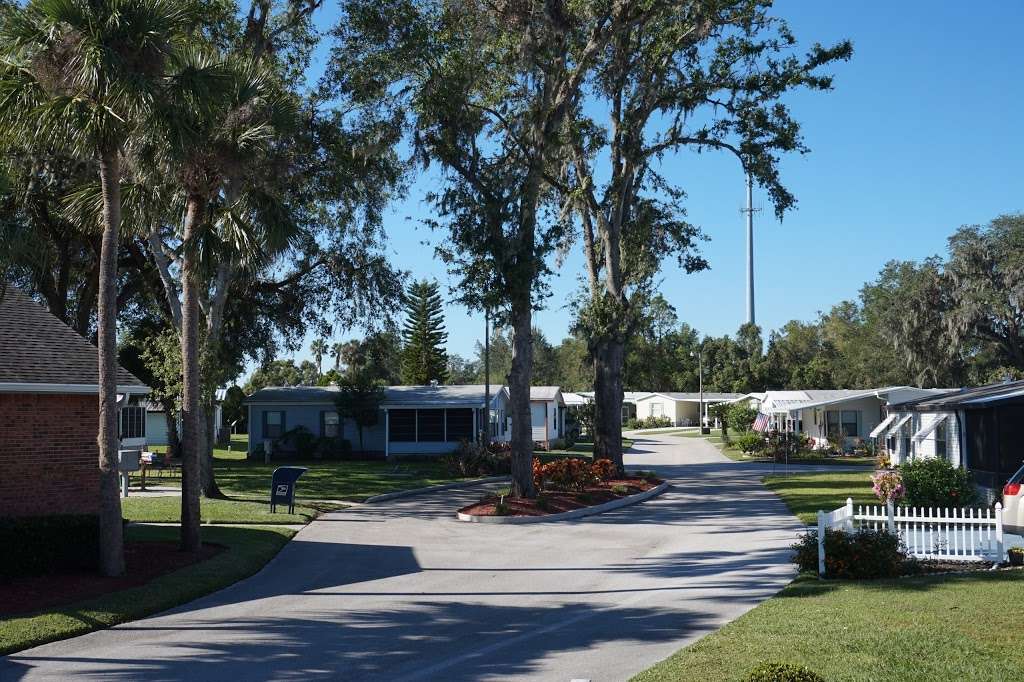 Oak Hammock Retirement Community | 2455 US-17 Suite #105, Bartow, FL 33830 | Phone: (866) 370-1581