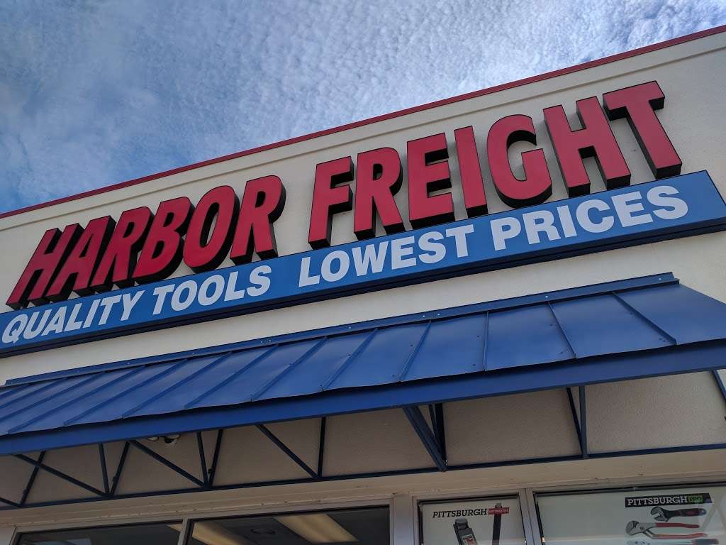 Harbor Freight Tools | 4106 Franklin St, Michigan City, IN 46360, USA | Phone: (219) 879-6169