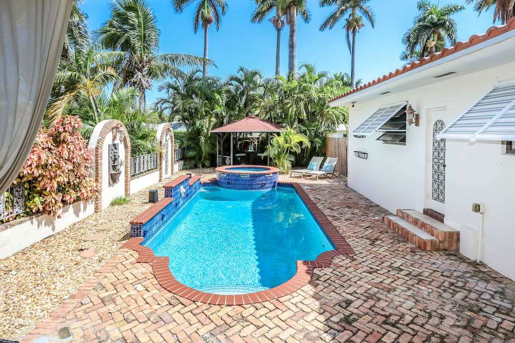 HVR Vacation Hollywood - Florida home rentals | 1228 Johnson St, Hollywood, FL 33019, USA | Phone: (786) 505-8465