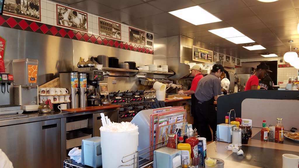 Waffle House | 720 Cagan View Rd, Clermont, FL 34714, USA | Phone: (352) 241-8924