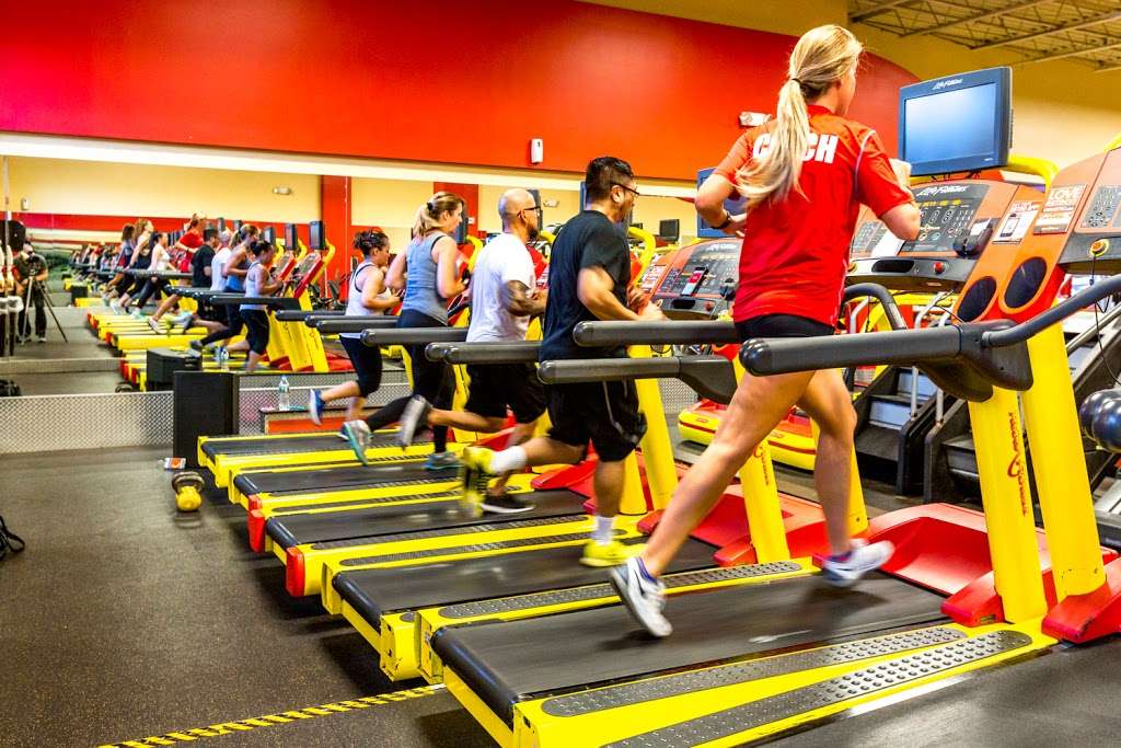 Retro Fitness | 225 Terminal Ave, Clark, NJ 07066, USA | Phone: (732) 381-0606