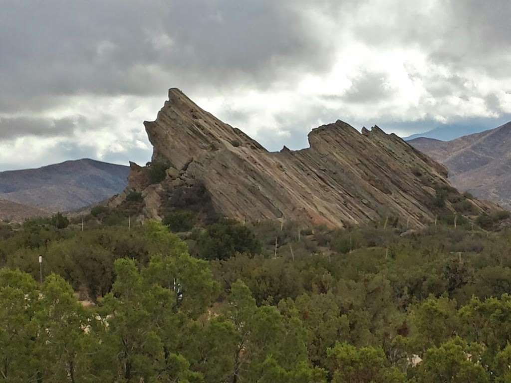 Vasquez Rocks Natural Area Park | 10700 Escondido Canyon Rd, Agua Dulce, CA 91350, USA | Phone: (661) 268-0840