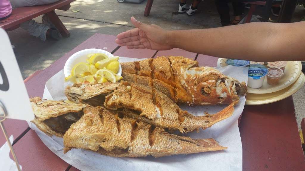 Pier 8 Seafood | 409 Todville Rd, Seabrook, TX 77586, USA | Phone: (281) 474-2078