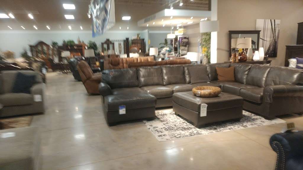 Ashley HomeStore | 1711 Ritchie Station Ct, Capitol Heights, MD 20743, USA | Phone: (240) 455-0749