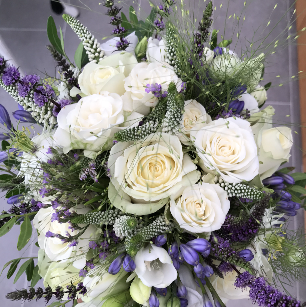 Meadows Florist | 17 High St, Waltham Cross EN8 7AA, United Kingdom | Phone: 020 8004 8588