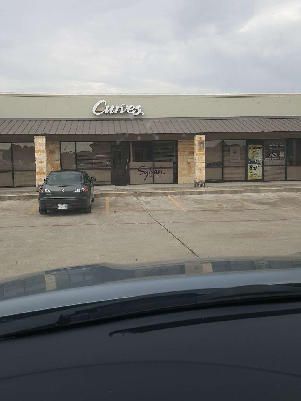 Curves | 1420 Schertz Pkwy #280, Schertz, TX 78154, USA | Phone: (210) 658-4215