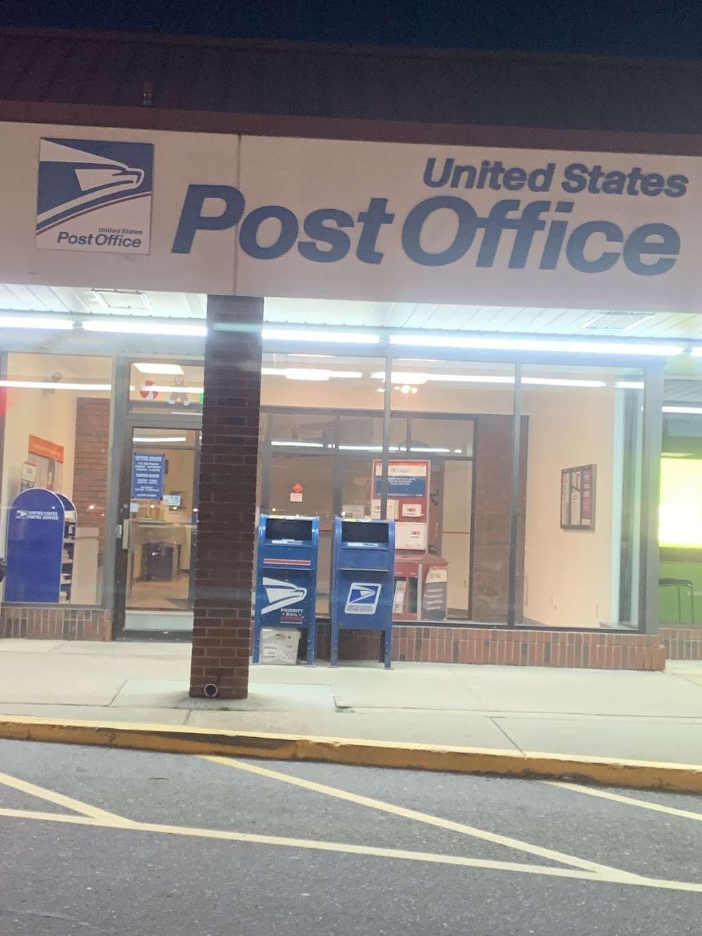 United States Postal Service | 77 Derry Rd Ste 13, Hudson, NH 03051, USA | Phone: (800) 275-8777