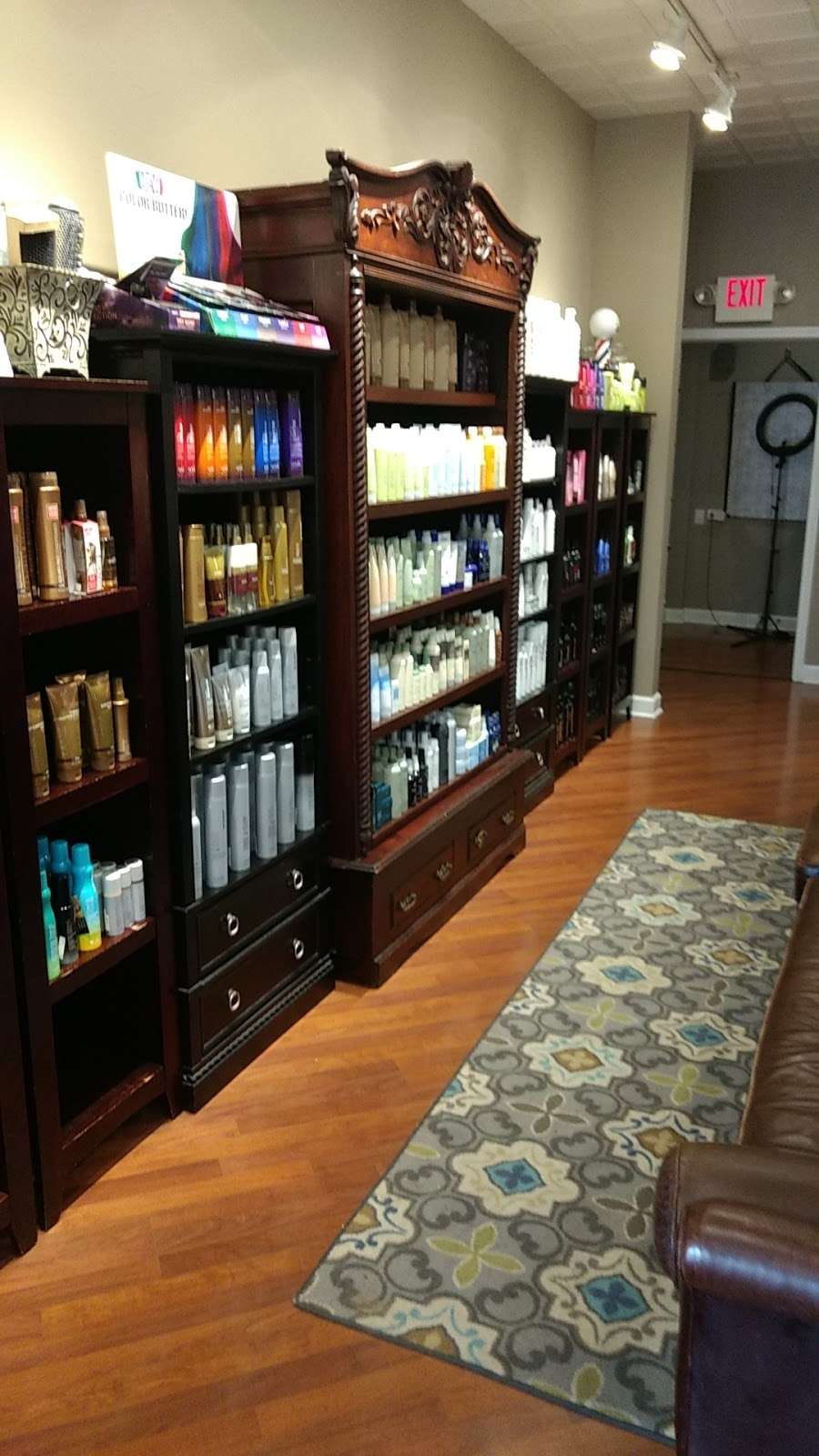 Divas Salon & Spa | 707 W Jefferson St, Shorewood, IL 60404 | Phone: (815) 730-9359