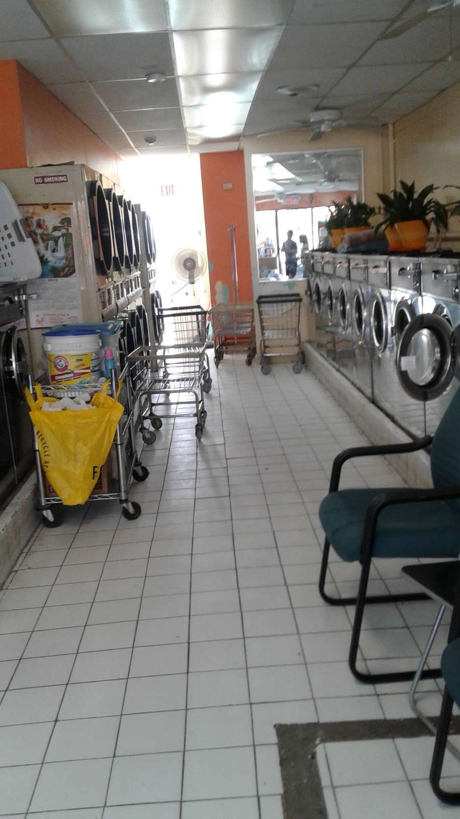 Davis Laundromat Center | 48 Davis Ave, Kearny, NJ 07032 | Phone: (201) 991-6022