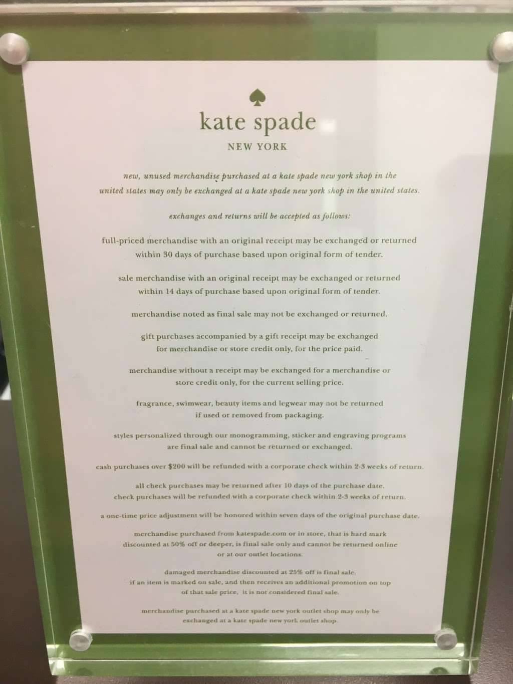 kate spade new york | 405 Outlet Center Dr, Queenstown, MD 21658 | Phone: (410) 827-5273