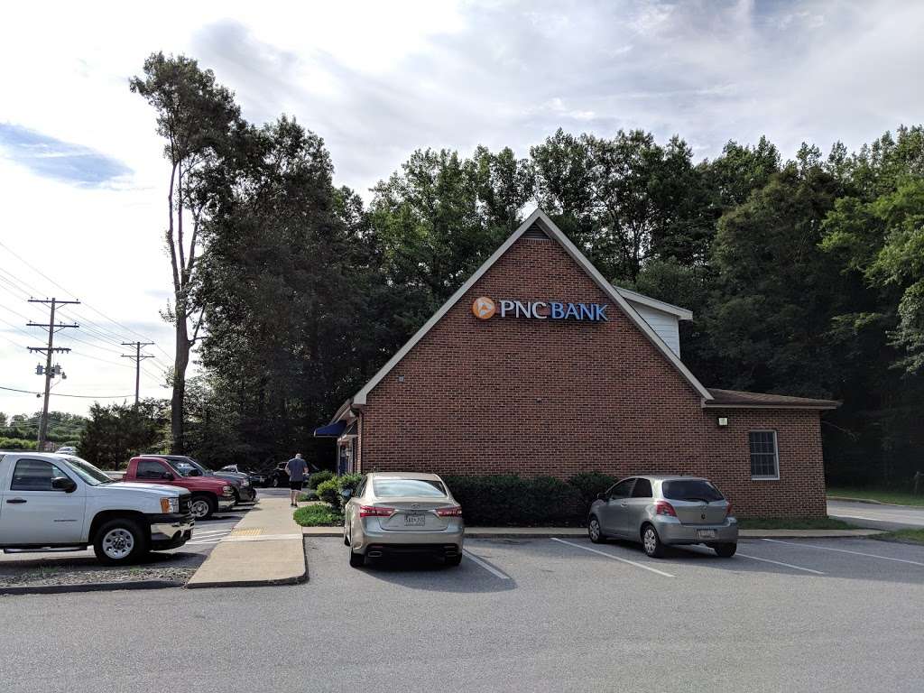 PNC Bank | 25895 Point Lookout Rd, Leonardtown, MD 20650, USA | Phone: (301) 737-3802