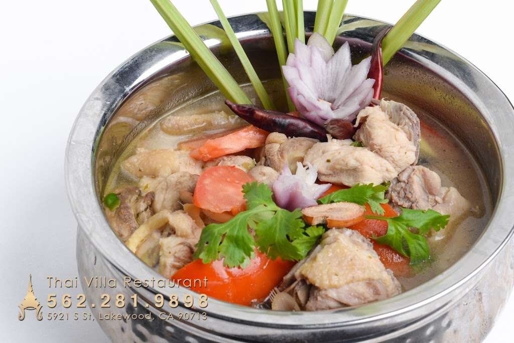 Thai Villa Restaurant | 5921 South St, Lakewood, CA 90713, USA | Phone: (562) 281-9898