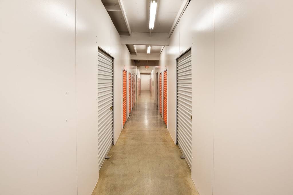 Public Storage | 2542 SE 105th Ave, Portland, OR 97266 | Phone: (503) 928-4038