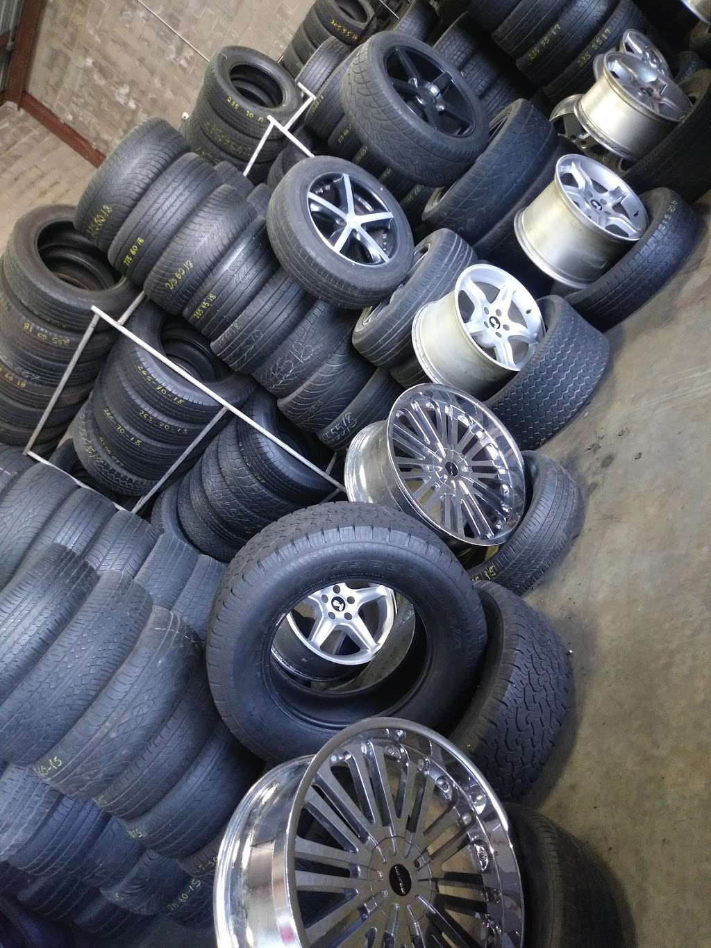 EBT Tires & Mechanic Shop | 1406, 11101 N Houston Rosslyn Rd, Houston, TX 77088 | Phone: (832) 386-7123