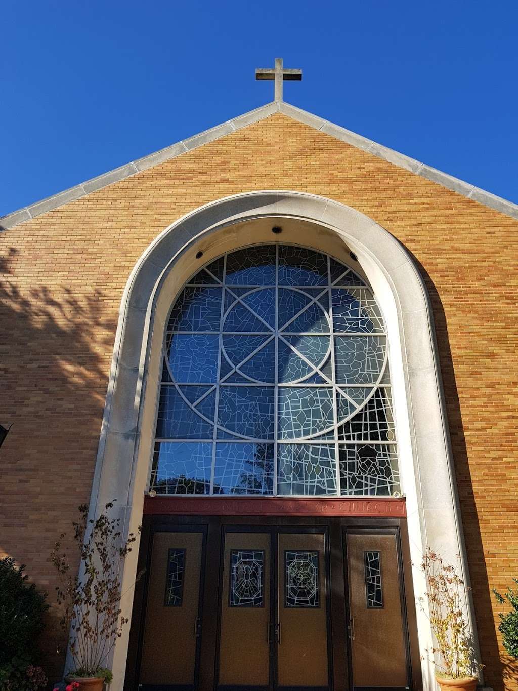 St Boniface Martyr Church | 145 Glen Ave, Sea Cliff, NY 11579, USA | Phone: (516) 676-0676