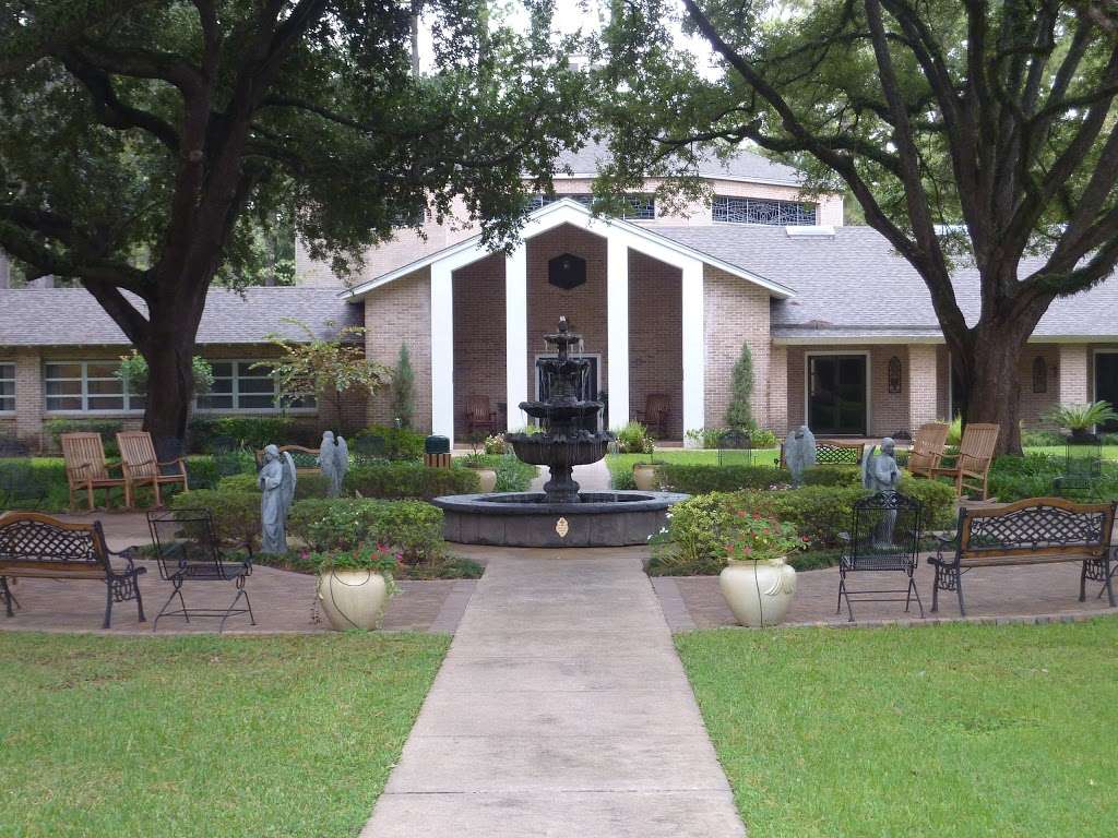 Holy Name Passionist Retreat Center | 430 Bunker Hill Rd, Houston, TX 77024, USA | Phone: (713) 464-0211