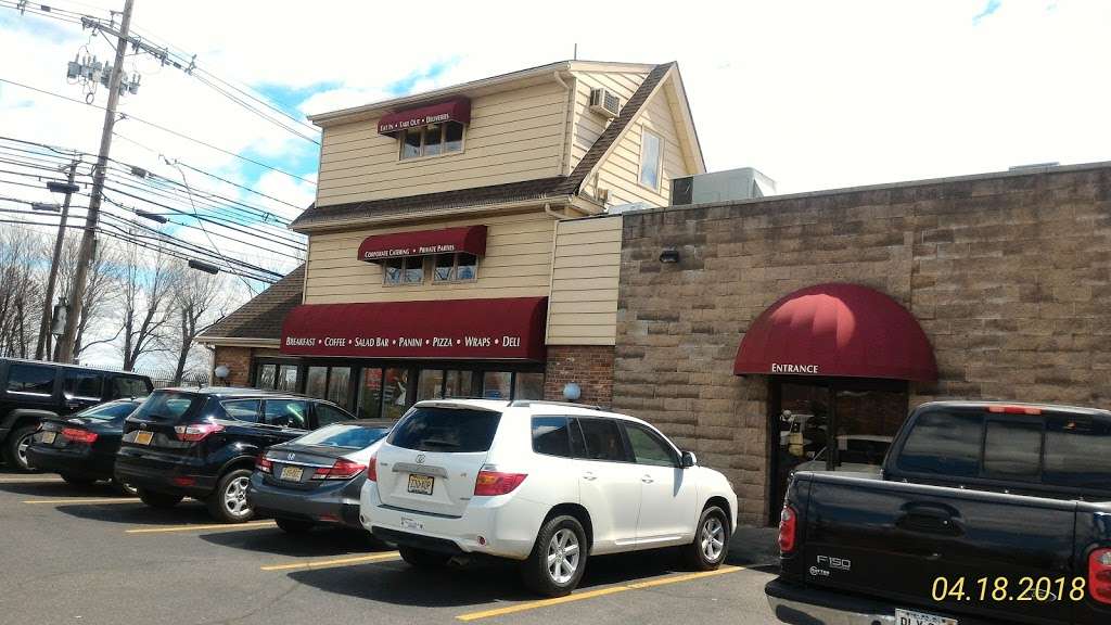 Berry Creek Cafe | 55 Moonachie Ave, Moonachie, NJ 07074, USA | Phone: (201) 933-6540