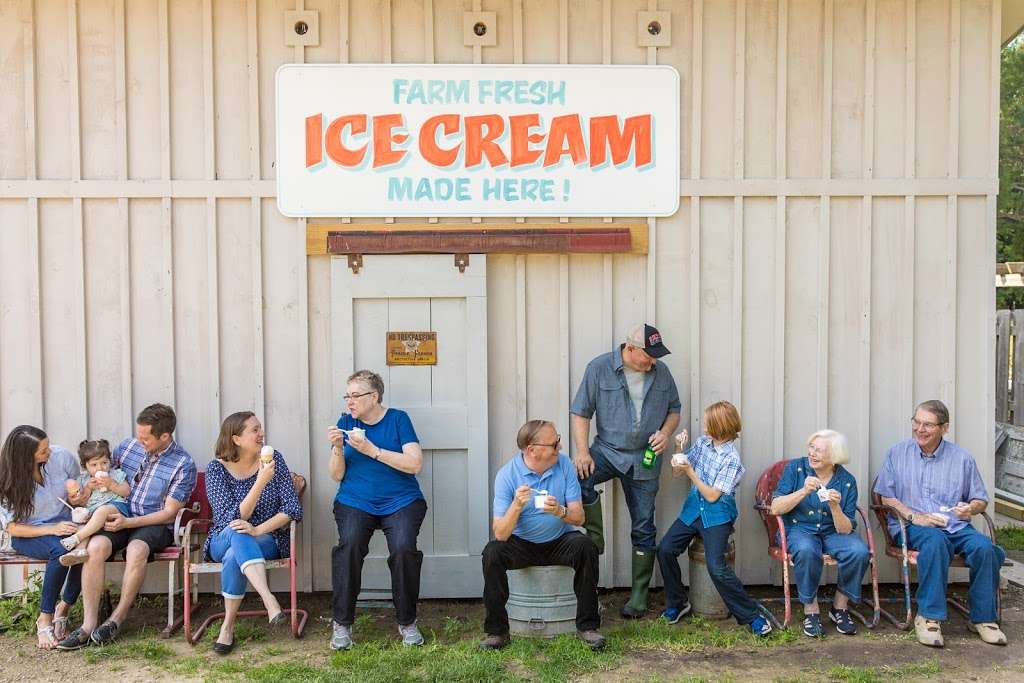 The Milk House Ice Cream | 230 Reinking Rd, Pingree Grove, IL 60140, USA | Phone: (224) 530-3951