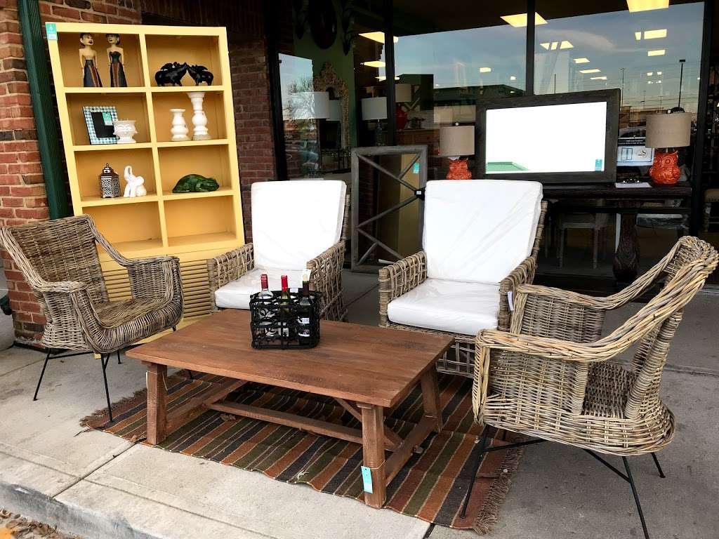 Nadeau - Furniture with a Soul | 5459 E 82nd St, Indianapolis, IN 46250 | Phone: (317) 827-6924