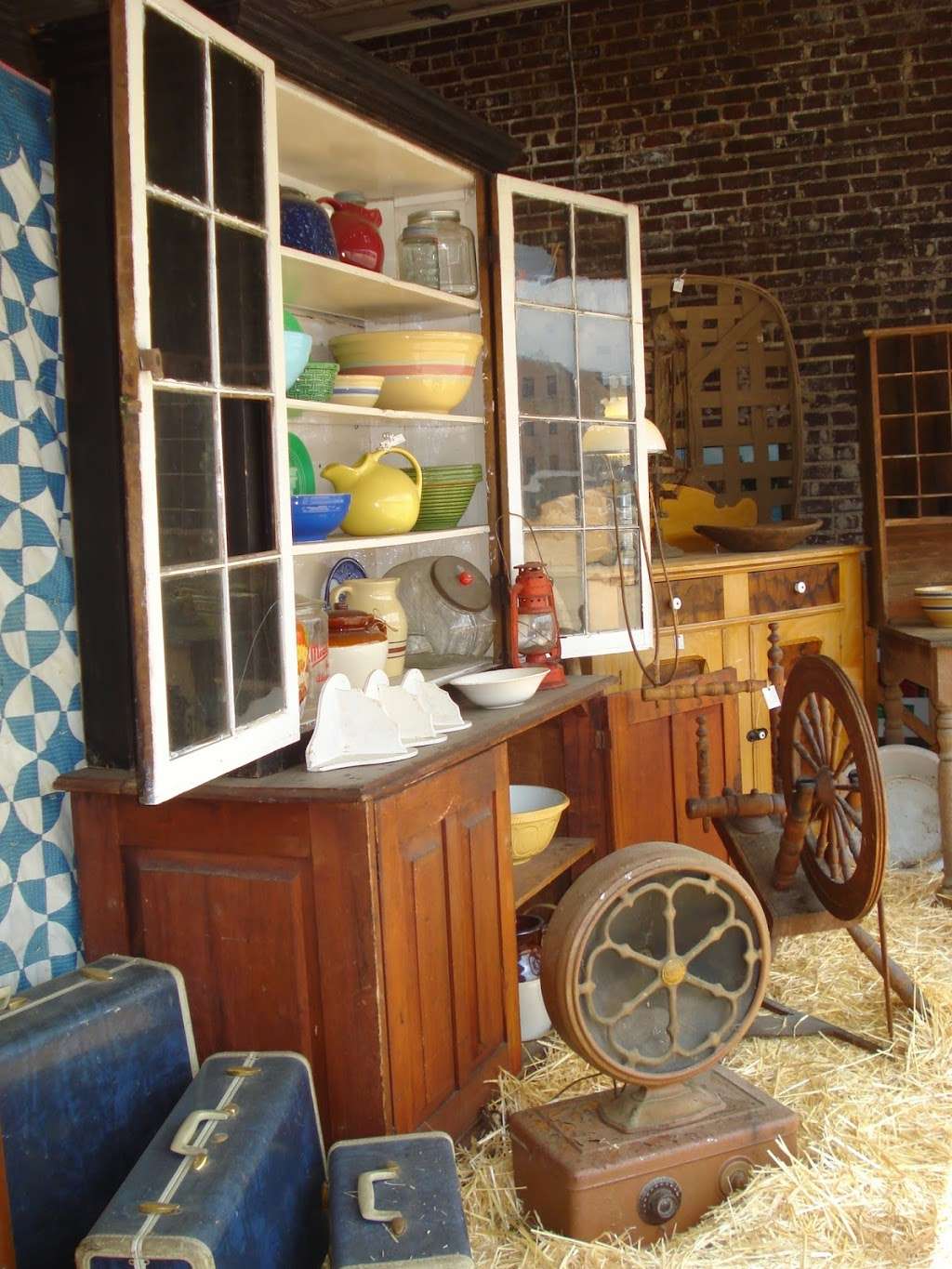 Antiques at Hall Lumber Co | 106 Hudson St, Chester, SC 29706, USA | Phone: (803) 385-2770