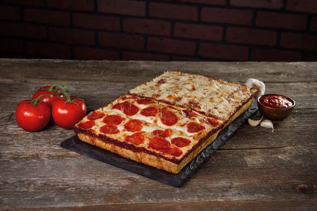 Jets Pizza | 17105 88th Ave, Tinley Park, IL 60487, USA | Phone: (708) 263-0150