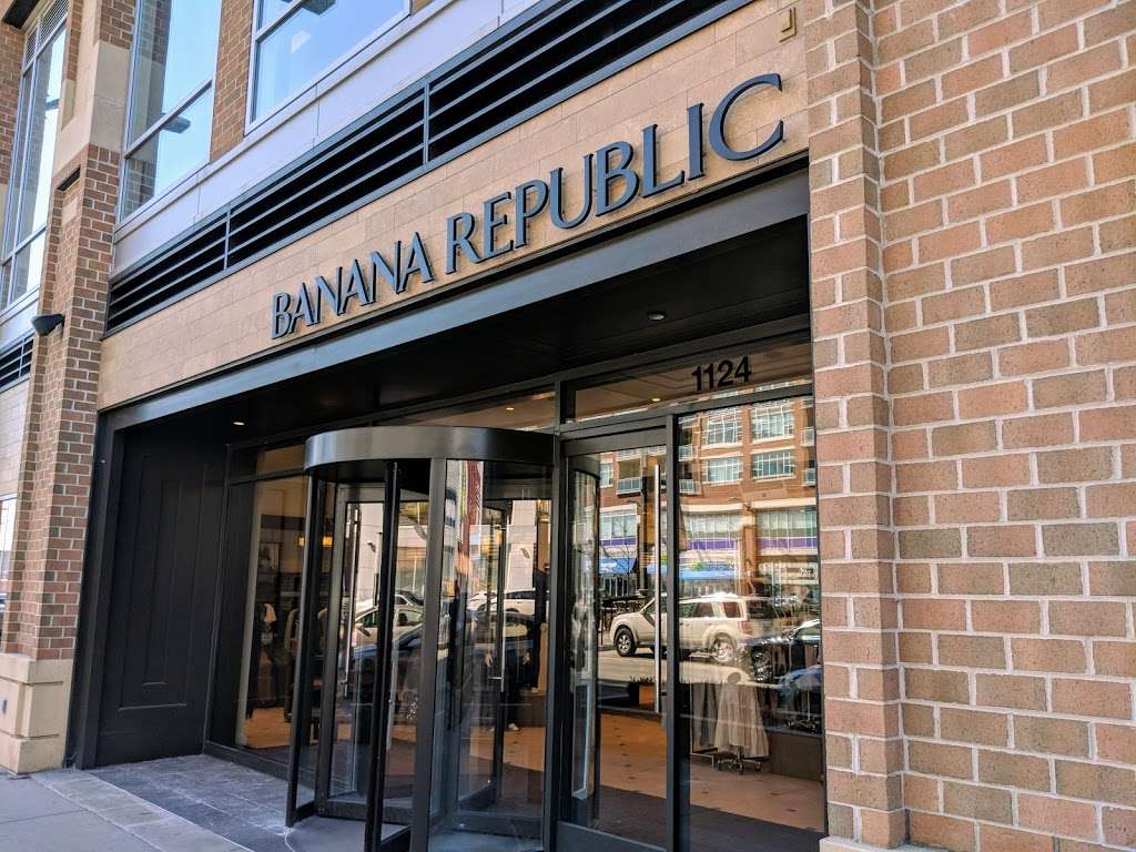 Banana Republic | 1124 S Delano Ct, Chicago, IL 60605, USA | Phone: (312) 662-1580