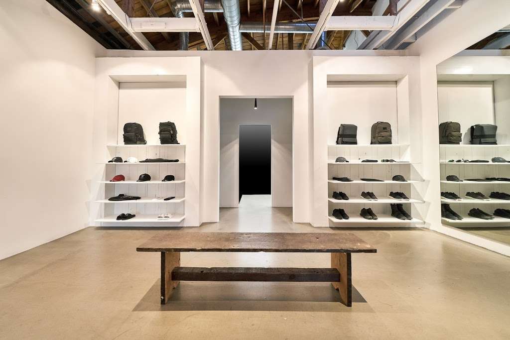 Y-3 | 138 South La Brea Ave, Los Angeles, CA 90036, USA | Phone: (323) 746-5060