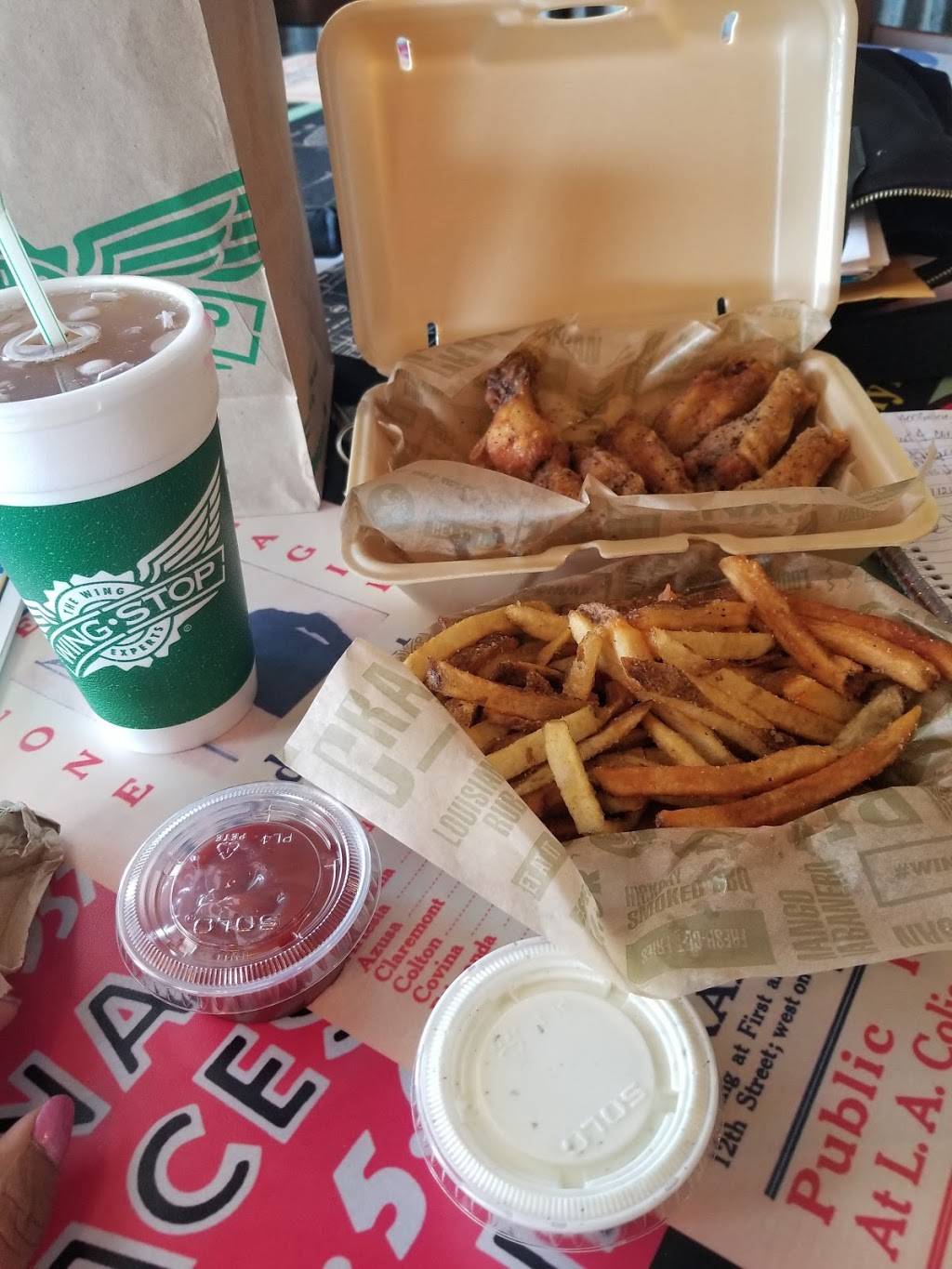 Wingstop | 8222 N Lindbergh Blvd, Florissant, MO 63031, USA | Phone: (314) 830-9464