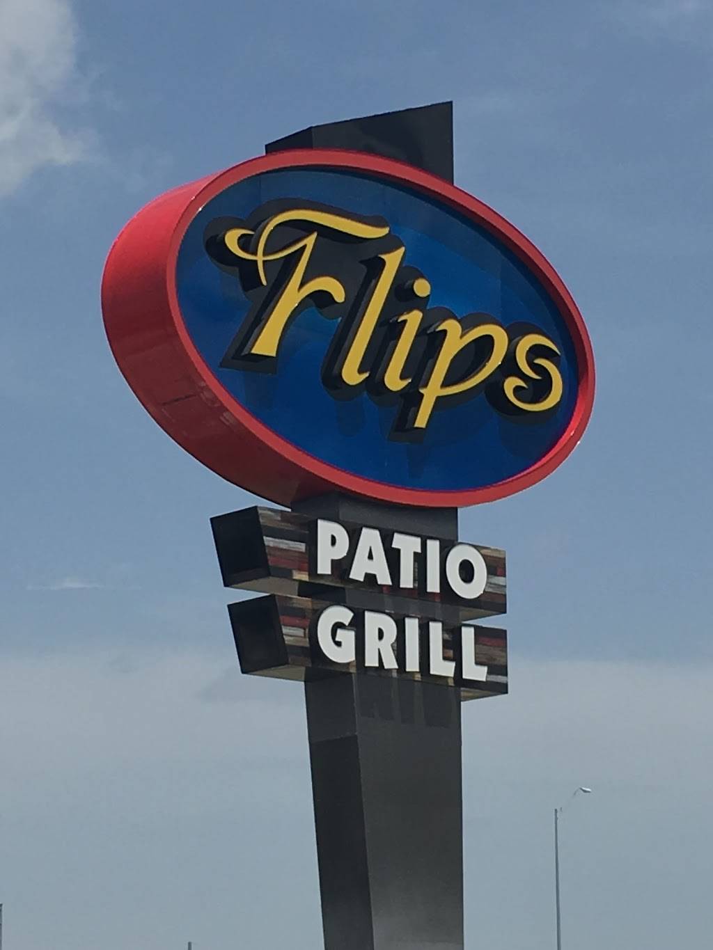 Flips Patio Grill | 415 W State Hwy 114, Grapevine, TX 76051, USA | Phone: (817) 251-9800