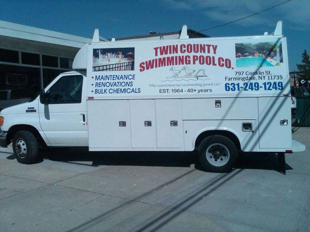 Twin-County Swimming Pool | 797 Conklin St, Farmingdale, NY 11735, USA | Phone: (631) 249-1249