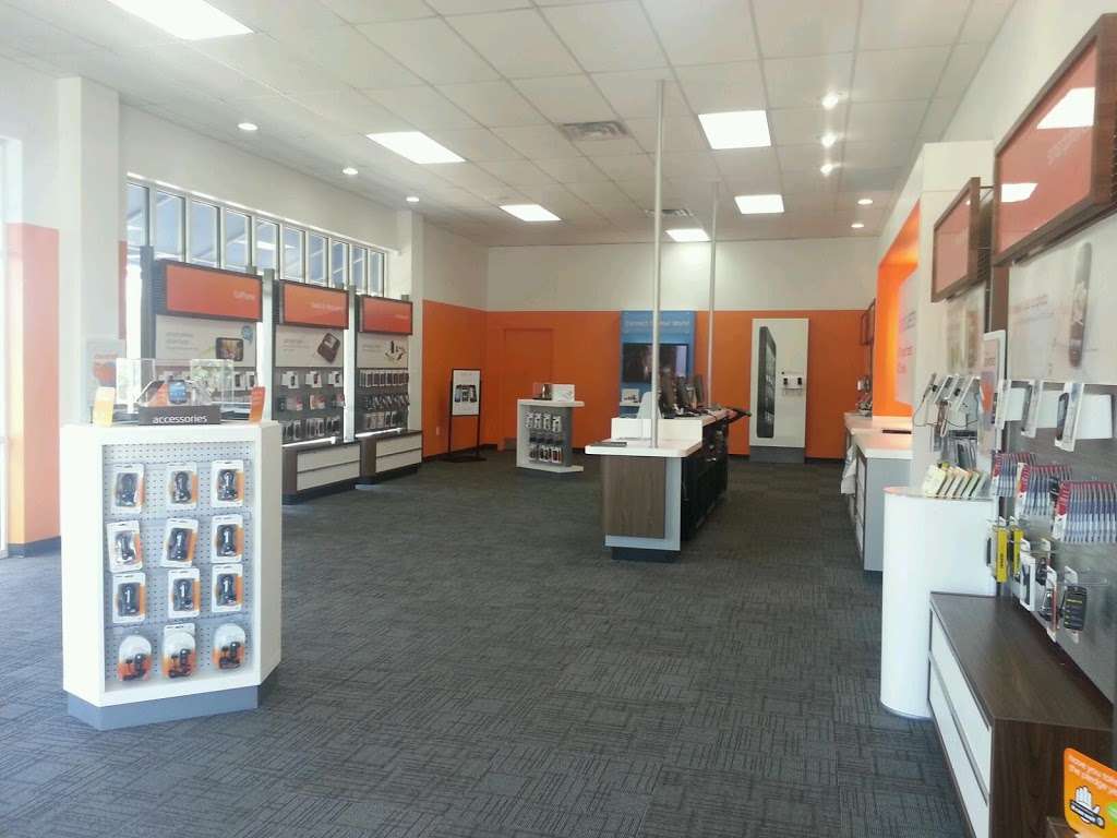 AT&T Store | 10485 N Michigan Rd #100, Carmel, IN 46032, USA | Phone: (317) 415-0810