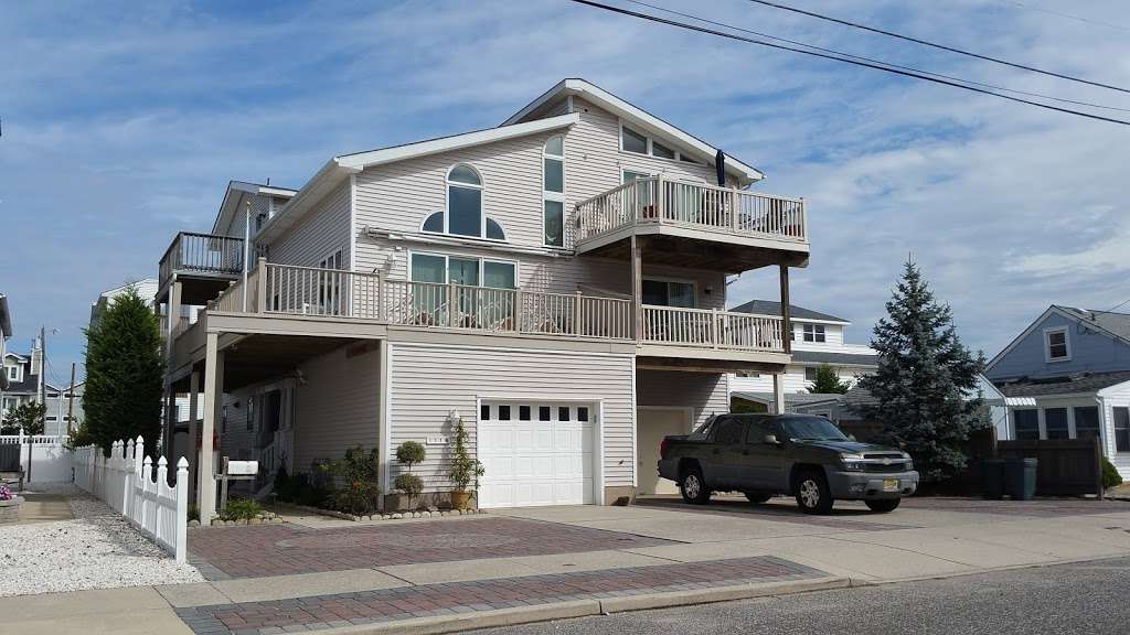 Sea Isle bank owned properties and short sales | 6000 Landis Ave, Sea Isle City, NJ 08243, USA | Phone: (609) 457-0258