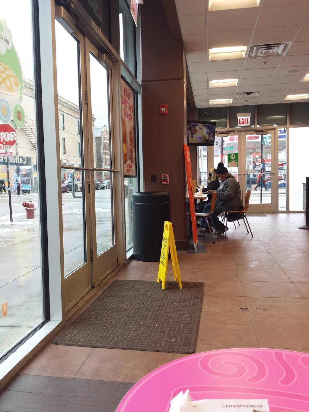 Dunkin | 1659 W 18th St, Chicago, IL 60608 | Phone: (312) 846-6141