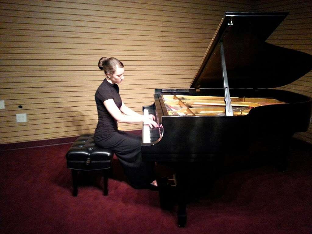 Piano Studio of Amber Staffa | 8161 Day Ave, Delair, NJ 08110, USA | Phone: (856) 733-0550