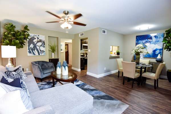 Stratford House Apartments | 4010 Linkwood Dr, Houston, TX 77025, USA | Phone: (713) 666-0116