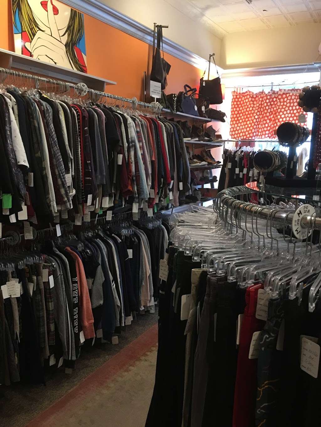 West Village Clothing | 410 Ridgewood Rd, Maplewood, NJ 07040, USA | Phone: (973) 762-1700