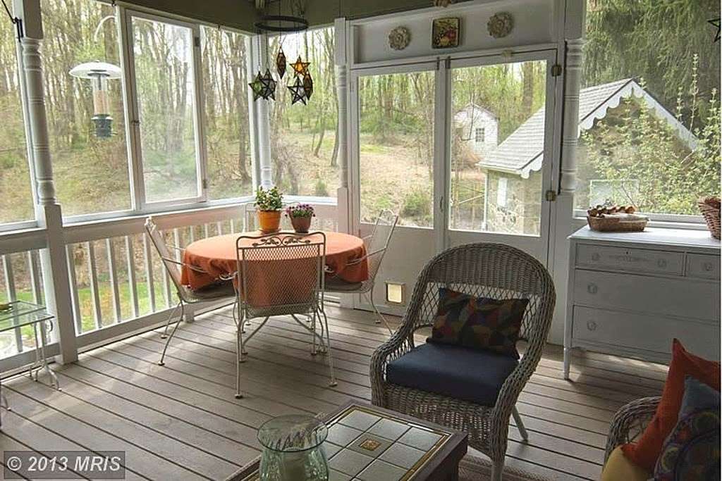 Wilderness Bed & Breakfast | 2 Thistle Rd, Catonsville, MD 21228, USA | Phone: (410) 744-0590