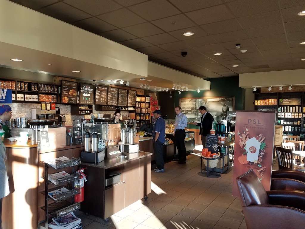 Starbucks | 840 S Waukegan Rd, Lake Forest, IL 60045 | Phone: (847) 295-4769