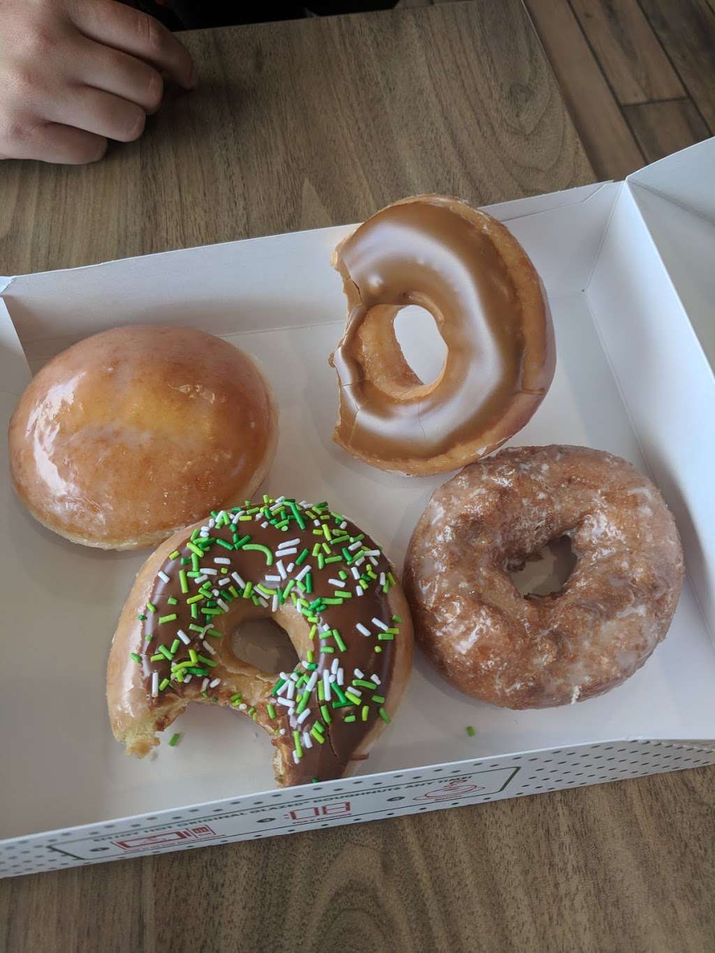 Krispy Kreme Doughnuts | 1331 W Craig Rd, North Las Vegas, NV 89030, USA | Phone: (702) 657-9575