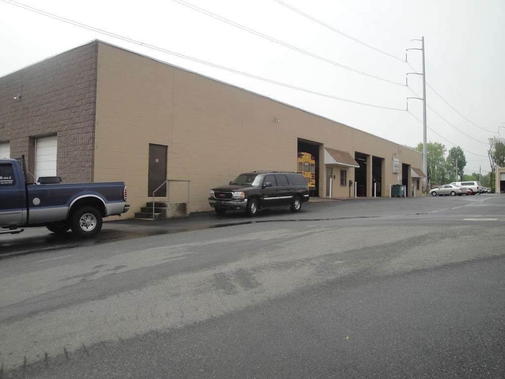 LEES AUTO AND TRUCK REPAIR, LLC | 10 Industrial Hwy, Essington, PA 19029, USA | Phone: (610) 583-9999