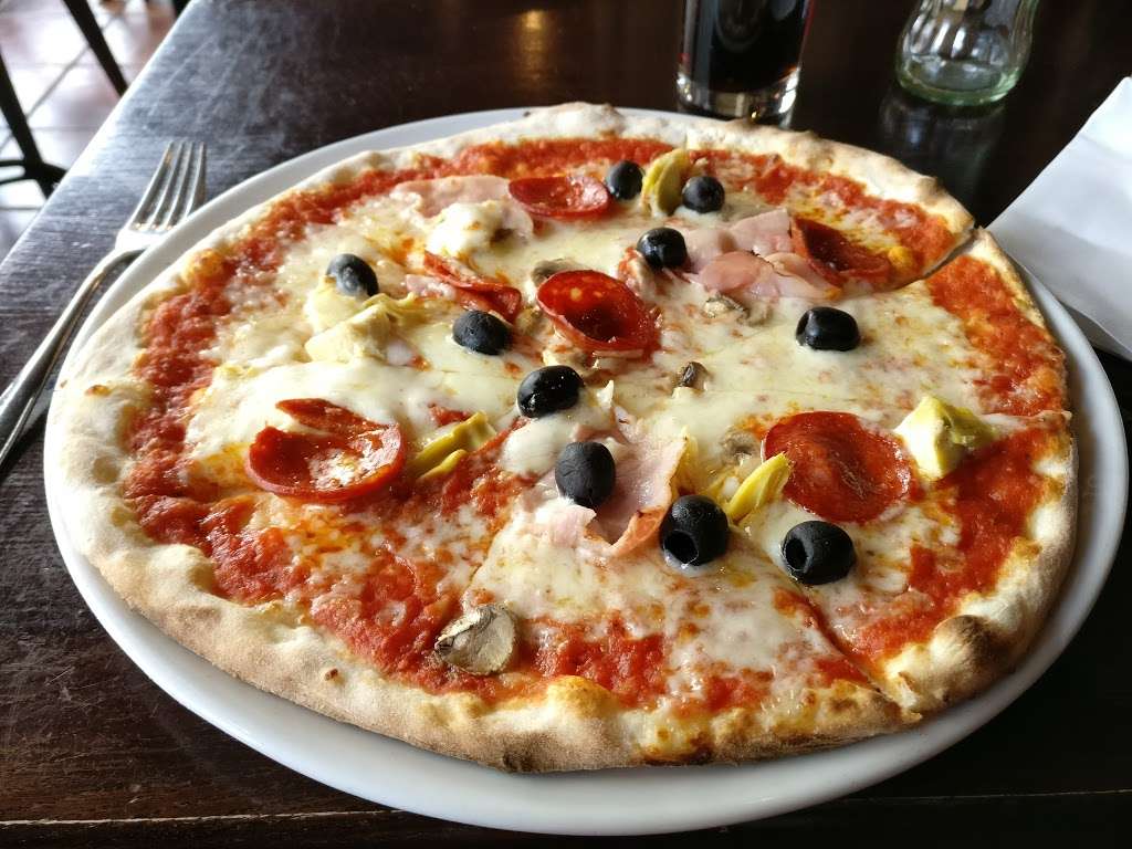 La Nonna | 213-217 The Broadway, London SW19 1NL, UK | Phone: 020 8542 3060